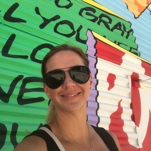 Meet your Posher, Jen